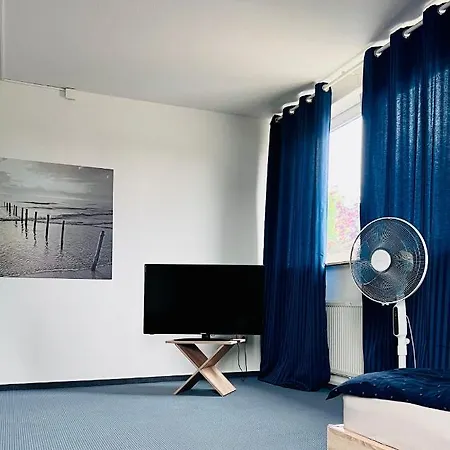 Grosszuegige, 95M2-Wohnung An Der Hunte Mit 3 Schlafzimmern Fuer 5 Gaeste, Mit Parkplaetzen Oldenburg Exterior photo